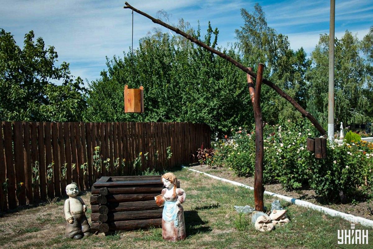 Optik illüzyondaki kediyi mümkün olan en kısa sürede bulun / Moje kolajı